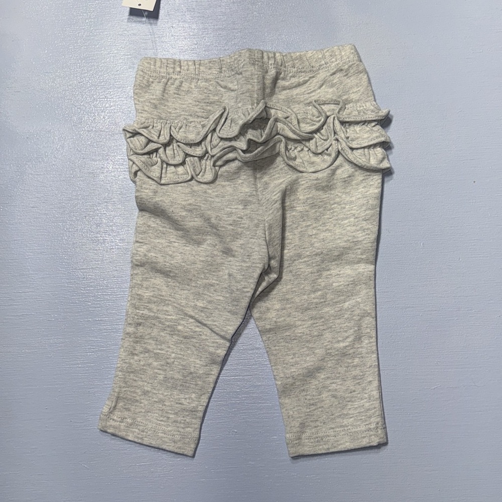 ON Ruffle Pullon Pants - Picture 2 of 2